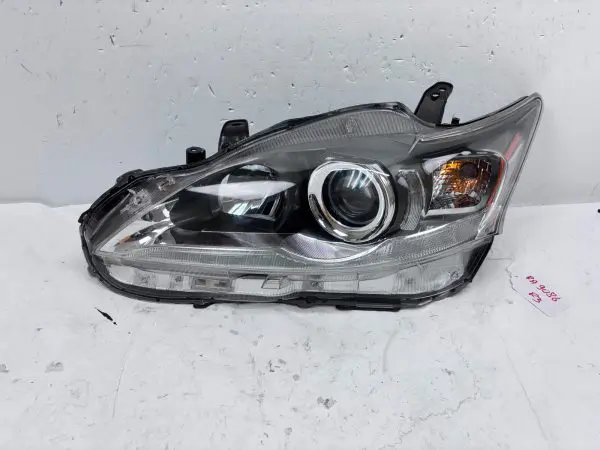 2011 2012 2013 2014 2015 2016 2017 LEXUS Ct Ct200 HALOGEN LEFT OEM HEADLIGHT