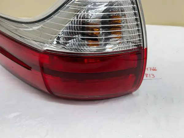 2011 2012 2013 2014 TOYOTA SIENNA REAR LEFT OUTER OEM TAIL LIGHT - Image 7
