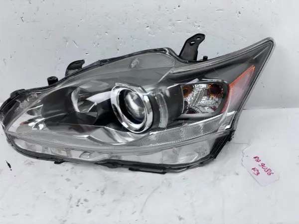 2011 2012 2013 2014 2015 2016 2017 LEXUS Ct Ct200 HALOGEN LEFT OEM HEADLIGHT - Image 2