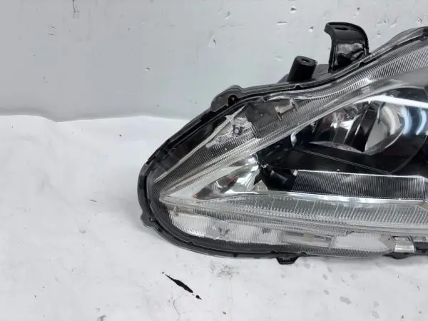 2011 2012 2013 2014 2015 2016 2017 LEXUS Ct Ct200 HALOGEN LEFT OEM HEADLIGHT - Image 10