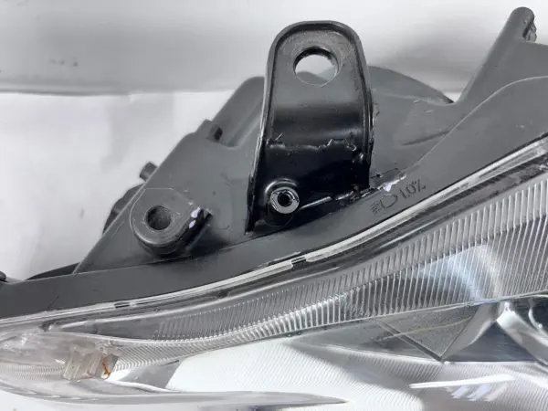 2011 2012 2013 2014 2015 2016 2017 LEXUS Ct Ct200 HALOGEN LEFT OEM HEADLIGHT - Image 12