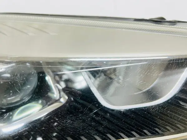 GJ5413W029BF  2017 2018 2019 FORD ESCAPE HALOGEN LED FRONT RIGHT OEM HEADLIGHT - Image 4