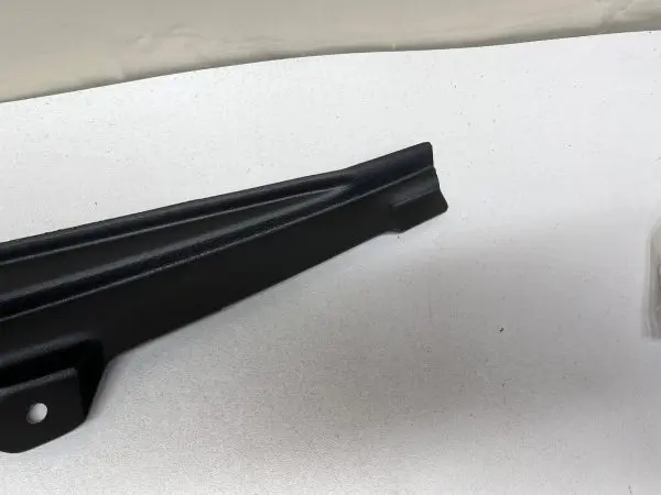 84426565  2022 2023 CHEVY TRAVERSE BUMPER COVER TRIM COVER - Image 2