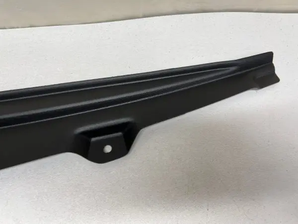 84426565  2022 2023 CHEVY TRAVERSE BUMPER COVER TRIM COVER - Image 3