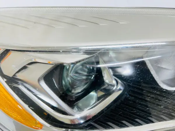 GJ5413W029BF  2017 2018 2019 FORD ESCAPE HALOGEN LED FRONT RIGHT OEM HEADLIGHT - Image 6