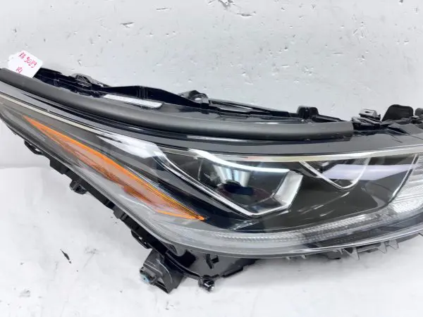 10000-8A06J  2020 2021 2022 2023 TOYOTA HIGHLANDER LED FRONT RIGHT OEM HEADLIGHT - Image 6