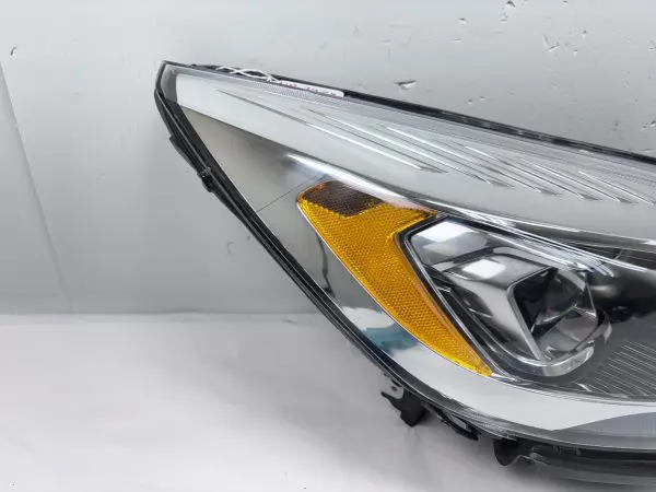 2017 2018 2019 FORD ESCAPE HALOGEN LED FRONT RIGHT OEM HEADLIGHT GJ5413W029BH - Image 8