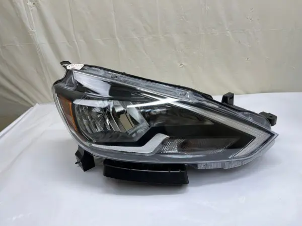 MINT 2016 2017 2018 2019 NISSAN SENTRA HALOGEN FRONT RIGHT CAPA HEADLIGHT