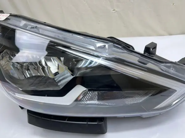 MINT 2016 2017 2018 2019 NISSAN SENTRA HALOGEN FRONT RIGHT CAPA HEADLIGHT - Image 4