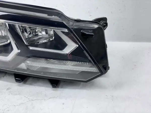 561941006E  2016 2017 2018 2019 VW PASSAT HALOGEN FRONT RIGHT OEM HEADLIGHT - Image 3
