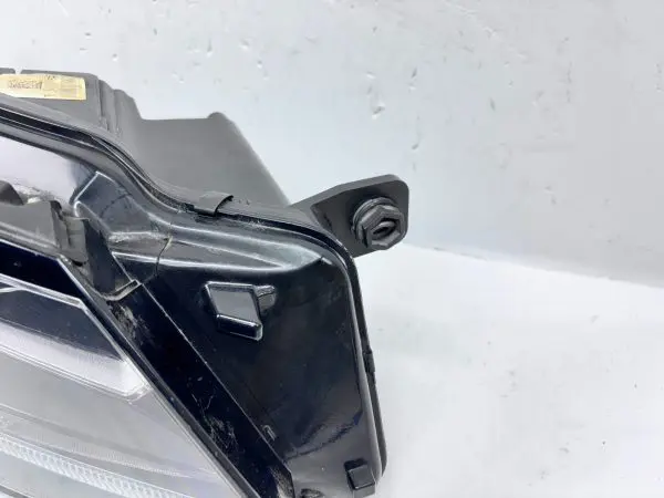561941006E  2016 2017 2018 2019 VW PASSAT HALOGEN FRONT RIGHT OEM HEADLIGHT - Image 5