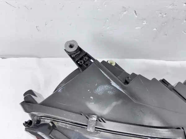 561941006E  2016 2017 2018 2019 VW PASSAT HALOGEN FRONT RIGHT OEM HEADLIGHT - Image 15