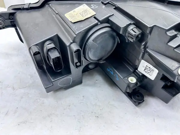 561941006E  2016 2017 2018 2019 VW PASSAT HALOGEN FRONT RIGHT OEM HEADLIGHT - Image 17
