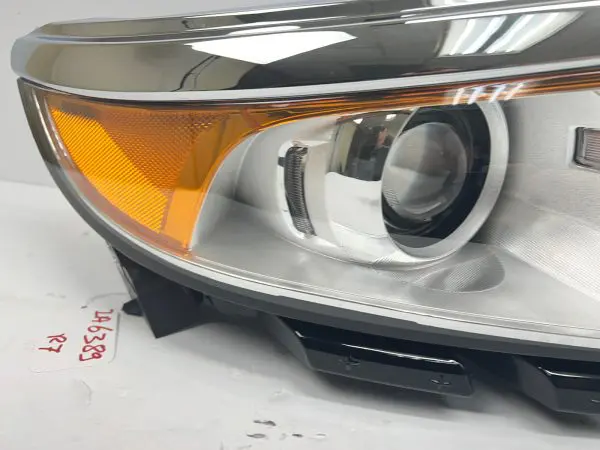 mint. 2011 2012 2013 2014 ford edge halogen front right headlight aftermarket - Image 6