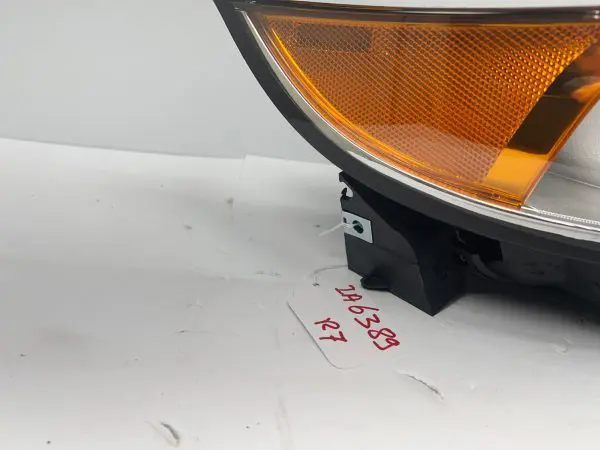 mint. 2011 2012 2013 2014 ford edge halogen front right headlight aftermarket - Image 8