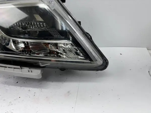 2013 2014 2015 2016 NISSAN PATHFINDER HALOGEN FRONT RIGHT OEM HEADLIGHT - Image 3