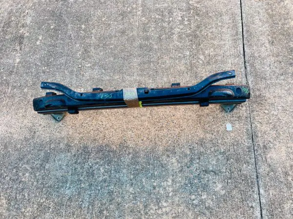2007 2008 2009 2010 2011 HONDA CRV FRONT OEM IMPACT REINFORCEMENT BAR IMPACT