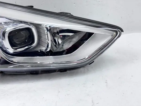MINT 2013 2014 2015 2016 HYUNDAI SANTA FE XENON RIGHT OEM HEADLIGHT 92102-B8120 - Image 2