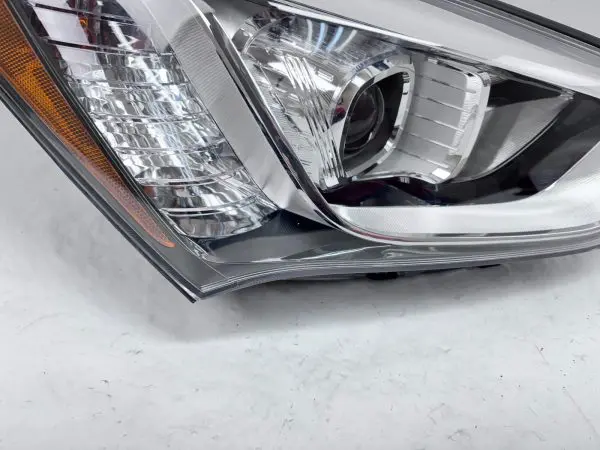 MINT 2013 2014 2015 2016 HYUNDAI SANTA FE XENON RIGHT OEM HEADLIGHT 92102-B8120 - Image 6
