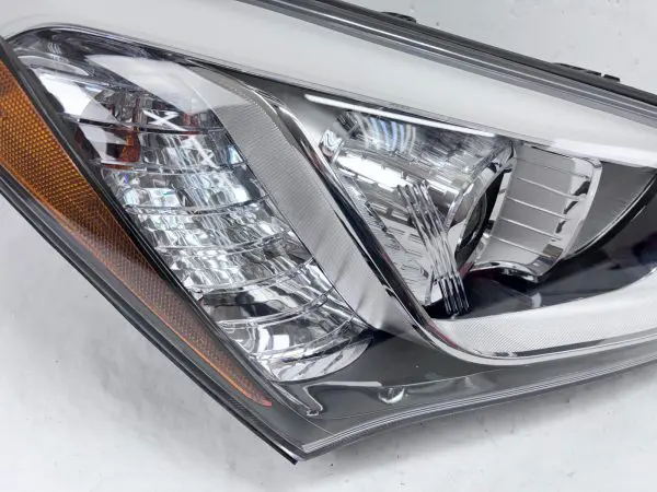 MINT 2013 2014 2015 2016 HYUNDAI SANTA FE XENON RIGHT OEM HEADLIGHT 92102-B8120 - Image 7