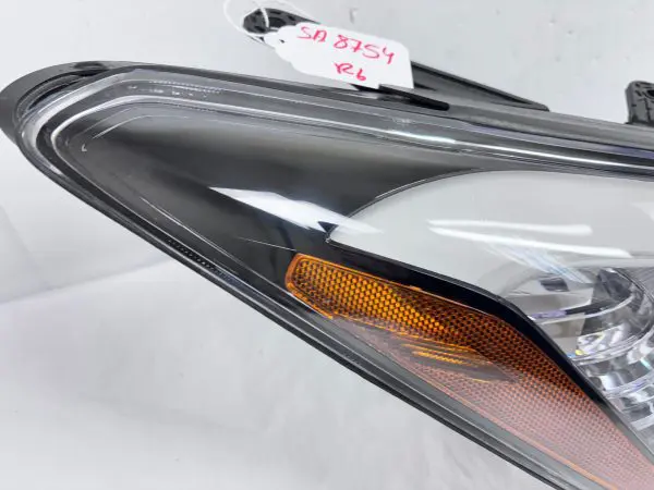 MINT 2013 2014 2015 2016 HYUNDAI SANTA FE XENON RIGHT OEM HEADLIGHT 92102-B8120 - Image 10