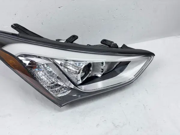 MINT 2013 2014 2015 2016 HYUNDAI SANTA FE XENON RIGHT OEM HEADLIGHT 92102-B8120 - Image 15
