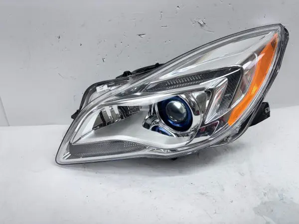 NICE 2014 2015 2016 2017 BUICK REGAL XENON HID FRONT LEFT OEM HEADLIGHT 13426667 - Image 2