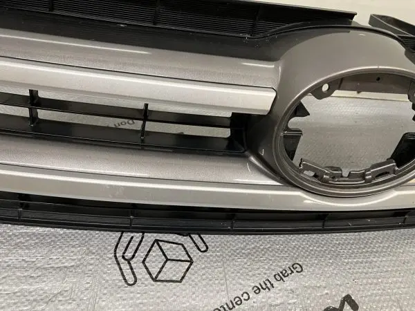 53101-0E240 2017 2018 2019 TOYOTA HIGHLANDER OEM GRILLE UPPER GRAY - Image 7