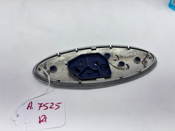 2015 2016 2017 2018 2019 2020 FORD EDGE FRONT OEM EMBLEM FT4B8B262AA - Image 13