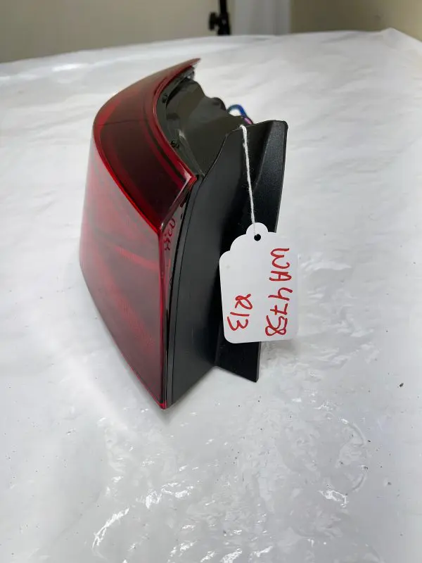 92401-M7000 2019 2020 2021 KIA FORTE LED REAR LEFT OEM TAIL LIGHT - Image 3