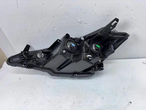 260105R00A  2021 2022 2023 NISSAN KICKS HALOGEN FRONT RIGHT OEM HEADLIGHT - Image 19