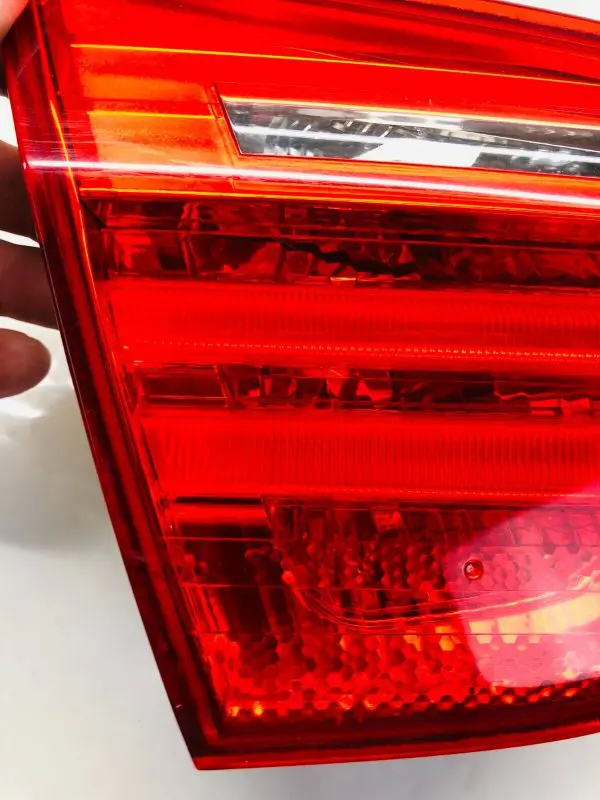2009 2010 2011 BMW 3 SERIES 328 325 335 REAR INNER LEFT DRIVER OEM TAIL LIGHT - Image 3