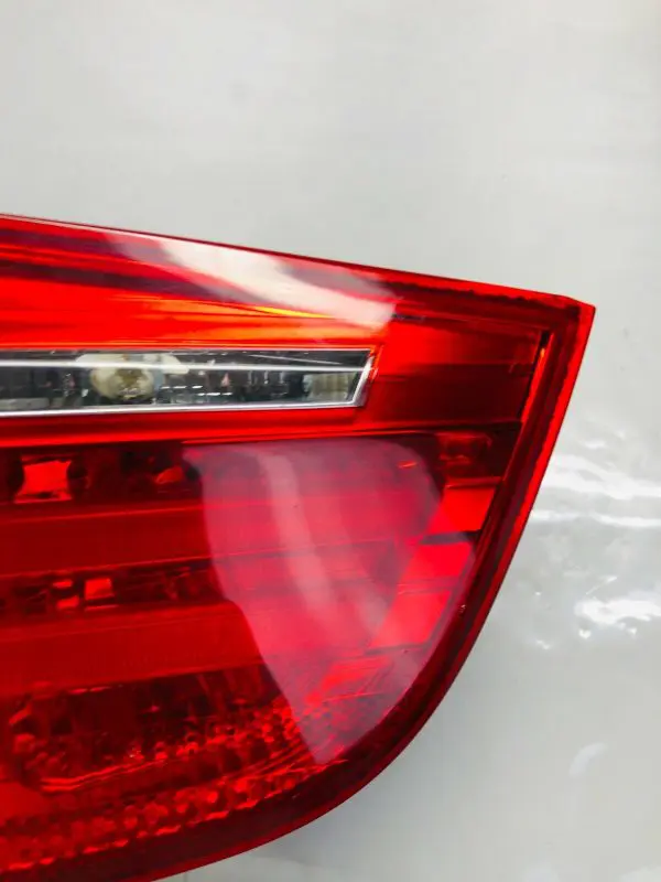 2009 2010 2011 BMW 3 SERIES 328 325 335 REAR INNER LEFT DRIVER OEM TAIL LIGHT - Image 8