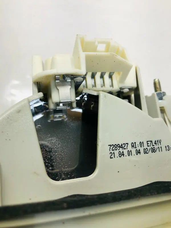 2009 2010 2011 BMW 3 SERIES 328 325 335 REAR INNER LEFT DRIVER OEM TAIL LIGHT - Image 9