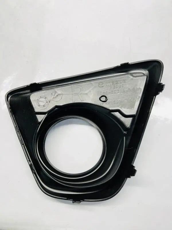 2013 2014 2015 MAZDA CX5 FRONT RIGHT OEM FOG LIGHT BEZEL TRIM ONLY kd5350c11 - Image 8