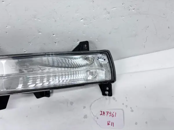 2017 2018 2019 2020 2021 JEEP COMPASS HALOGEN FRONT LEFT OEM TURN SIGNAL - Image 2