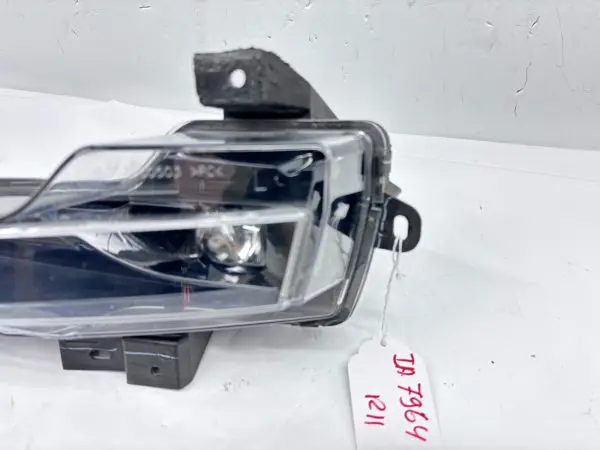 2017 2018 2019 2020 2021 2022 2023 TESLA MODEL 3 Y LED FRONT LEFT OEM FOG LIGHT - Image 3
