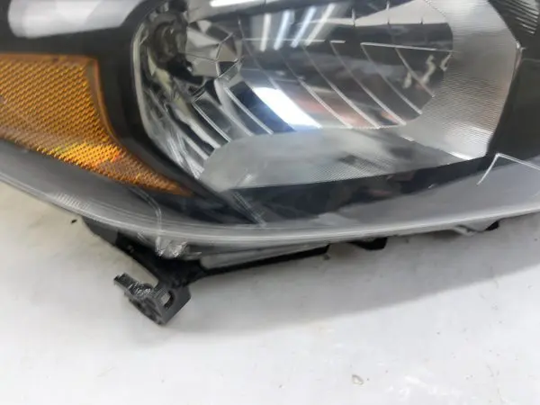 ALL TABS 2016 2017 2018 HONDA HRV HALOGEN FRONT RIGHT OEM HEADLIGHT - Image 9
