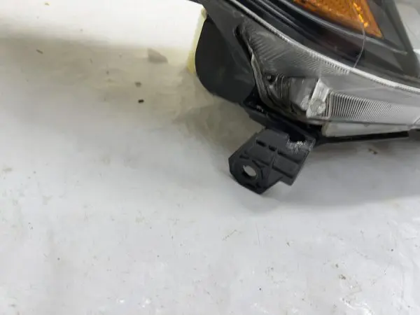 ALL TABS 2016 2017 2018 HONDA HRV HALOGEN FRONT RIGHT OEM HEADLIGHT - Image 11