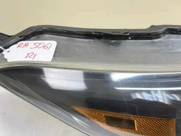 ALL TABS 2016 2017 2018 HONDA HRV HALOGEN FRONT RIGHT OEM HEADLIGHT - Image 13