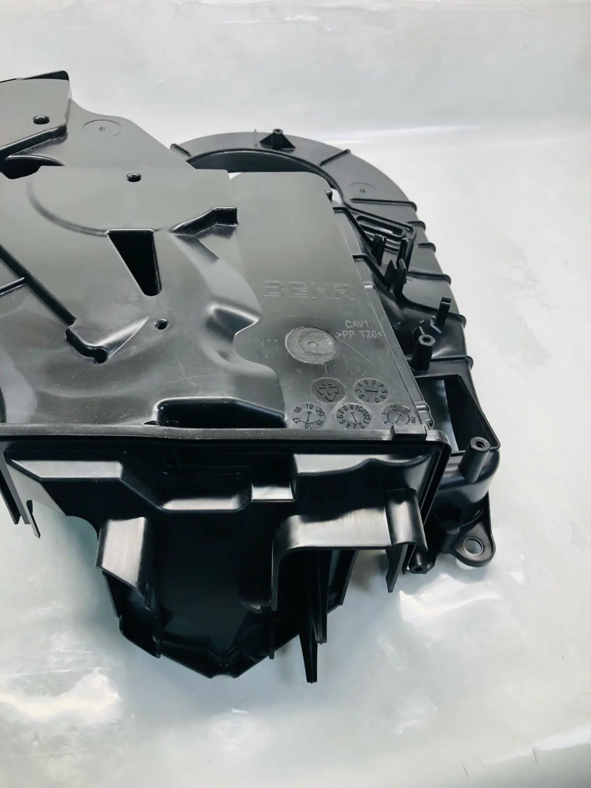 84018412 2017-2021 2022 2023 GMC ACADIA TRAVERSE BUICK ENCLAVE OEM BLOWER CASE - Image 7