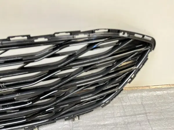 2019 2020 2021 2022 2023 CHEVY MALIBU FRONT OEM GRILLE GENUINE BLACK 84338683 - Image 2
