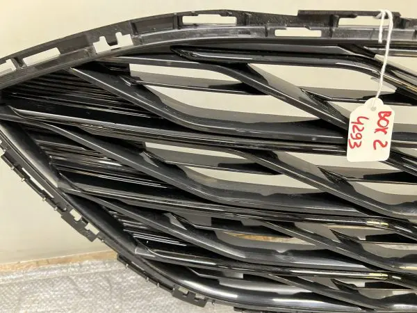2019 2020 2021 2022 2023 CHEVY MALIBU FRONT OEM GRILLE GENUINE BLACK 84338683 - Image 6