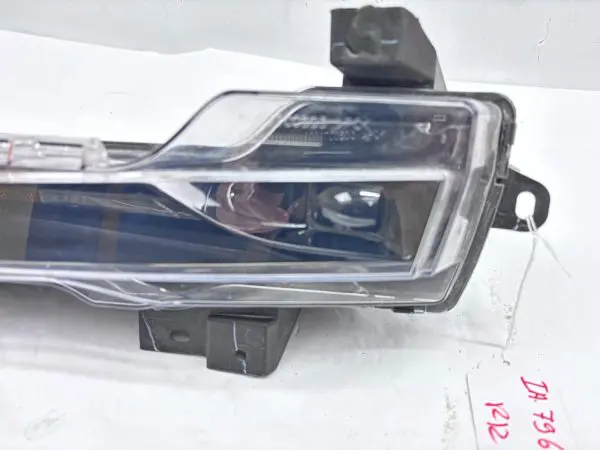 2017 2018 2019 2020 2021 2022 2023 TESLA MODEL 3 Y LED FRONT LEFT OEM FOG LIGHT - Image 3