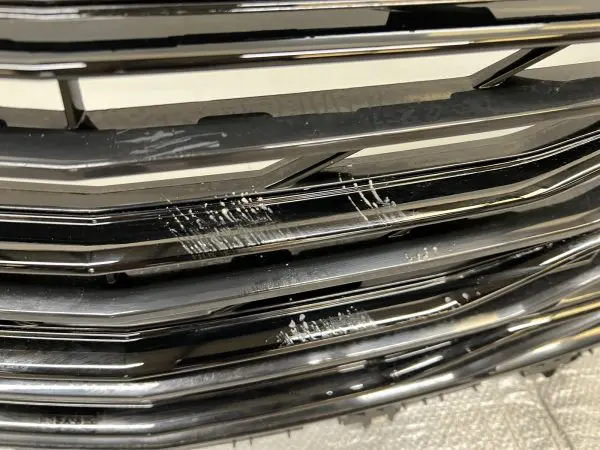 2019 2020 2021 2022 2023 CHEVY MALIBU FRONT OEM GRILLE GENUINE BLACK 84338683 - Image 9
