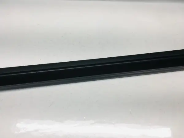 2016 2017 2018 2019 FORD EXPLORER REAR RIGHT WINDOW WEATHERSTRIP GENUINE OEM - Image 8