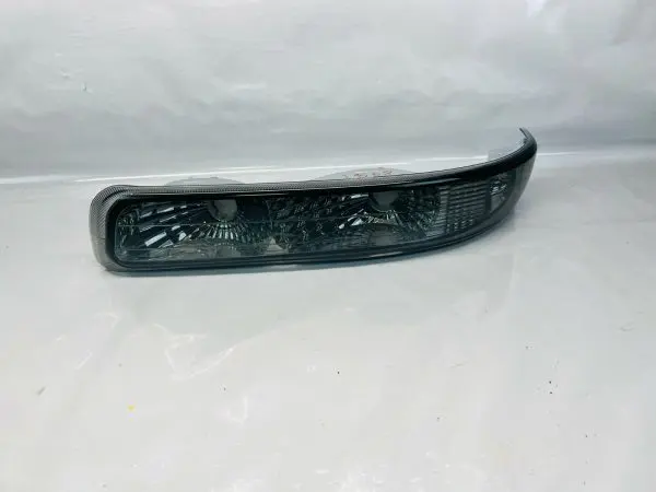 2000 2001 2002 2003 2004 2005 2006 CHEVY SILVERADO SUBURBAN RIGHT TURN SIGNAL - Image 9