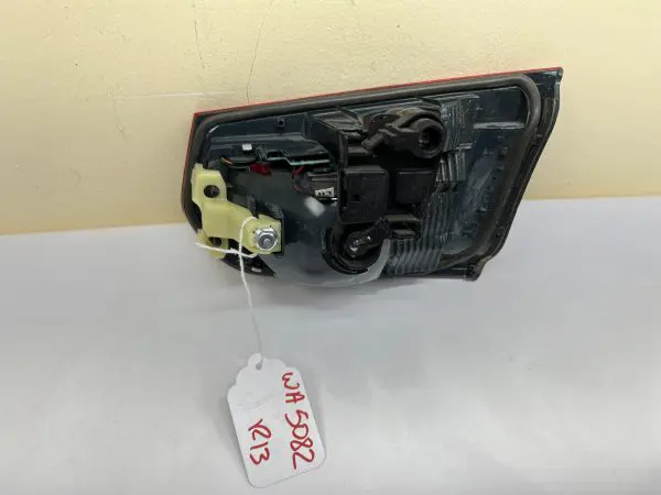 2012 2013 2014 2015 BMW F30 M3 3 SERIES 320 388 REAR RIGHT INNER OEM TAIL LIGHT - Image 9