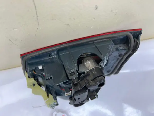 2012 2013 2014 2015 BMW F30 M3 3 SERIES 320 388 REAR RIGHT INNER OEM TAIL LIGHT - Image 10