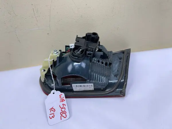2012 2013 2014 2015 BMW F30 M3 3 SERIES 320 388 REAR RIGHT INNER OEM TAIL LIGHT - Image 13